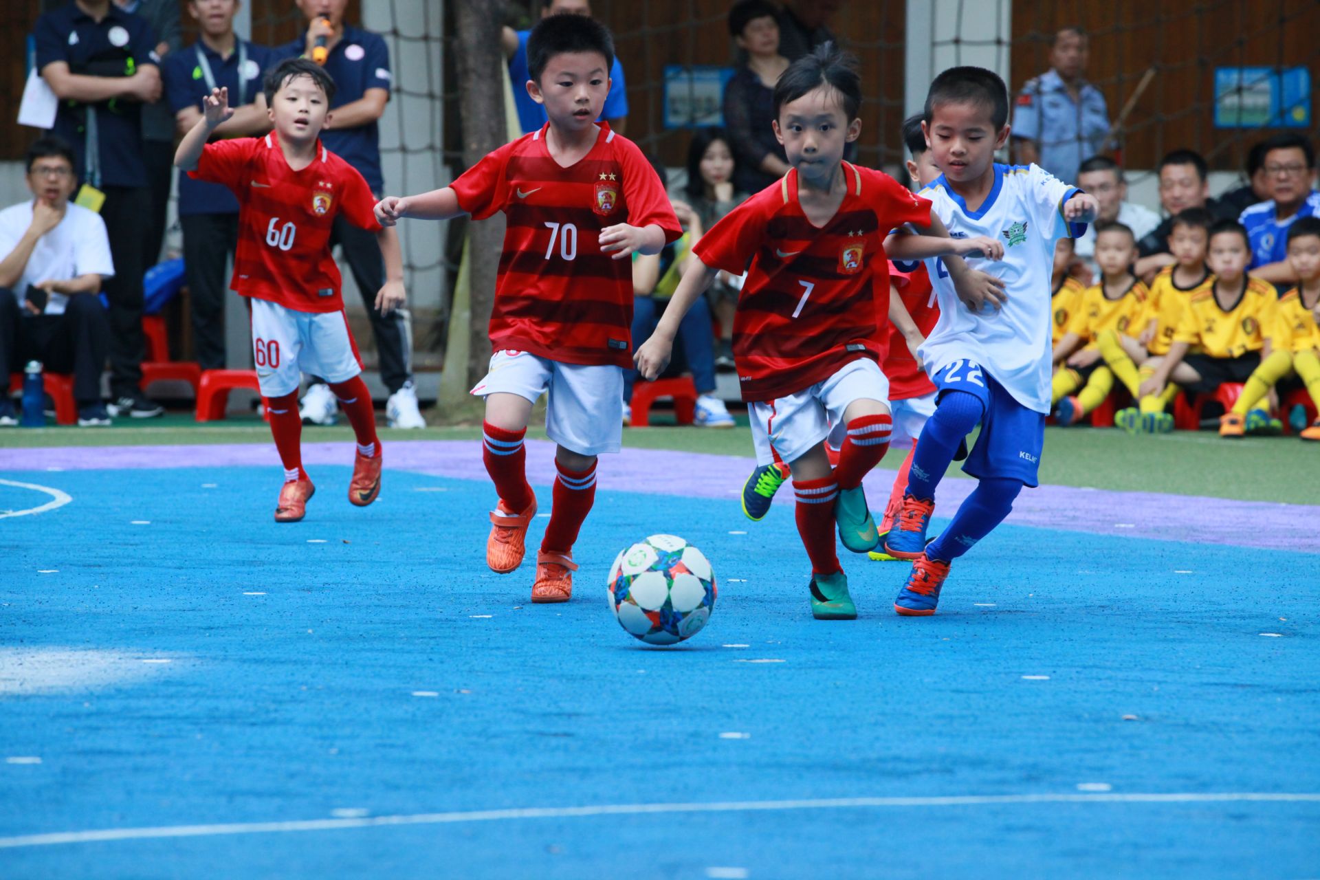 陈涛谈个人未来：双向奔赴吧，我对深圳怀有很深的感情（陈涛展望未来：愿与深圳双向奔赴，我对深圳情深意长）