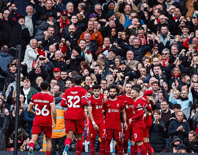 安东尼绝了！反击挑射破门+4天造4球，率队2-0进欧联前8争冠大热（安东尼状态爆棚！反击挑射破门，4天造4球，带队2-0晋级欧联八强成夺冠热门）