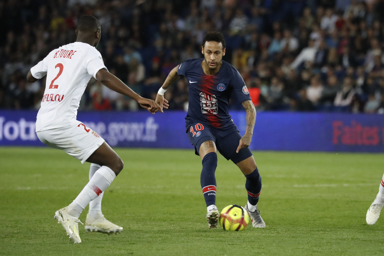 沈阳市委副书记李鹏宇：沈阳是辽沈足球的核心代表（沈阳市委副书记李鹏宇称沈阳是辽沈足球的中坚力量）