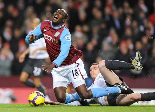 美媒：锡安前队友称锡安拥有詹姆斯级别的天赋，本可以更出色（美媒：锡安前队友称其具詹姆斯级天赋，本可取得更高成就）