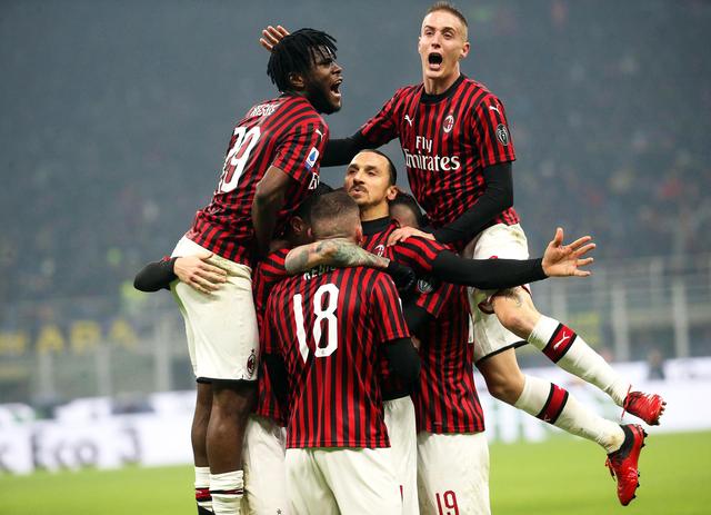 弗里克的历史巅峰：95年来最年轻的巴萨首发阵容震撼西甲（弗里克率巴萨排出95年来最年轻首发，震撼西甲）