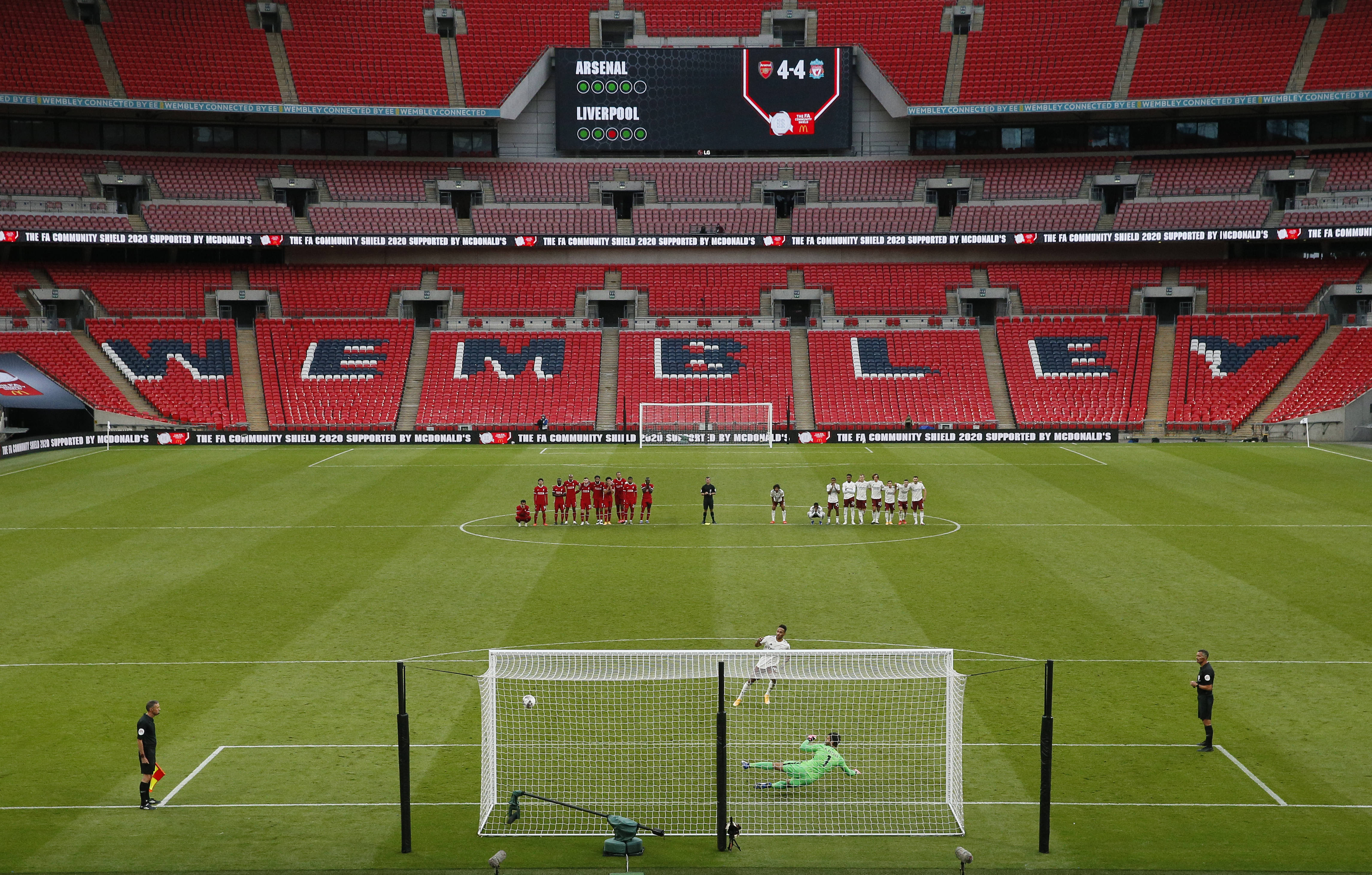 半场：亚特兰大0-1萨索洛，皮纳蒙蒂造点，贝拉尔迪点射（半场战报：萨索洛1-0领先亚特兰大，皮纳蒙蒂造点助贝拉尔迪点射命中）