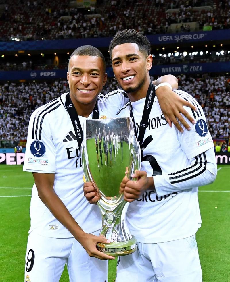 澳超战报：桑托斯破门被吹，麦克阿瑟FC 0-0墨尔本胜利（澳超赛况：桑托斯进球被判无效，麦克阿瑟FC与墨尔本胜利0-0握手言和）